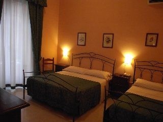 โรงแรม เดล เซ็นโทร (Hotel Del Centro)0