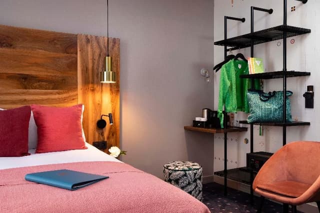 JUNIOR SUITE STANDARD