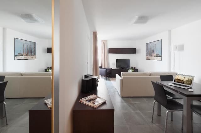APARTMENT DELUXE WITH BALCONY