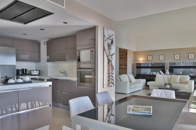 SUITE WITH JACUZZI