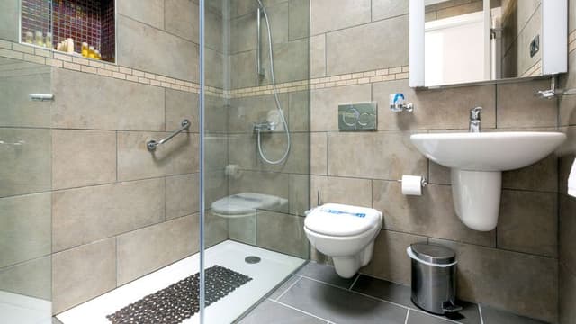 APARTMENT SUPERIOR