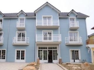 Etiolles Country Club4