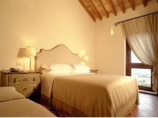Borgo Storico Seghetti Panichi0