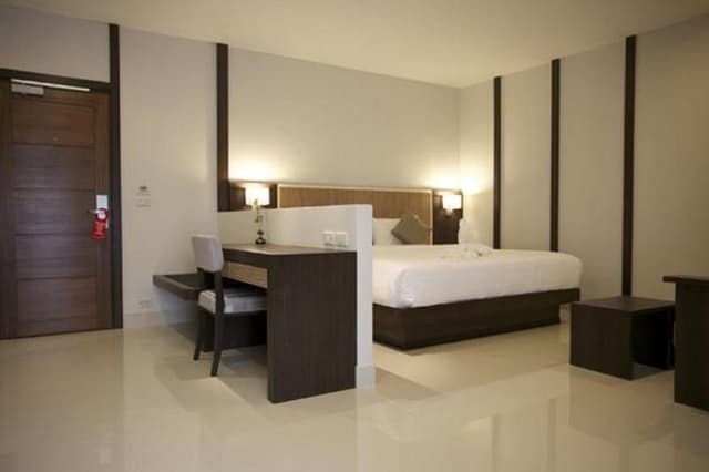 SUITE EXECUTIVE