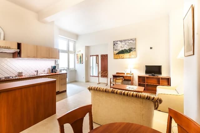APARTMENT PREMIUM