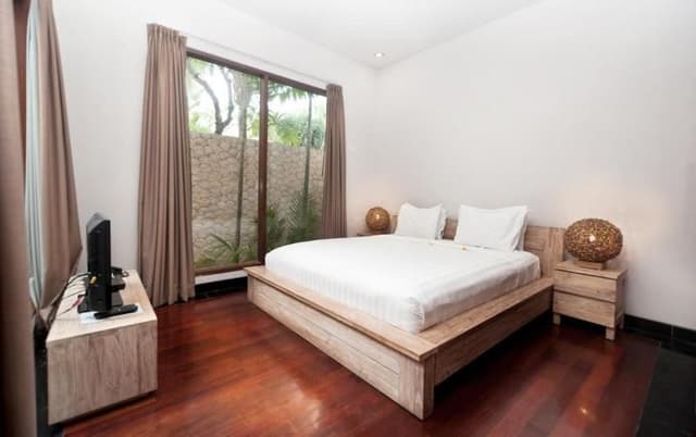 VILLA THREE BEDROOMS