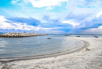 8 Boutique By The Sea Hotel1