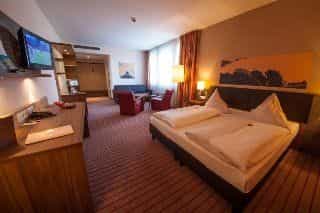 Novina Tillypark Hotel Novina Tillypark Hotel