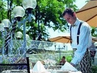 Movenpick Hotel Prague4