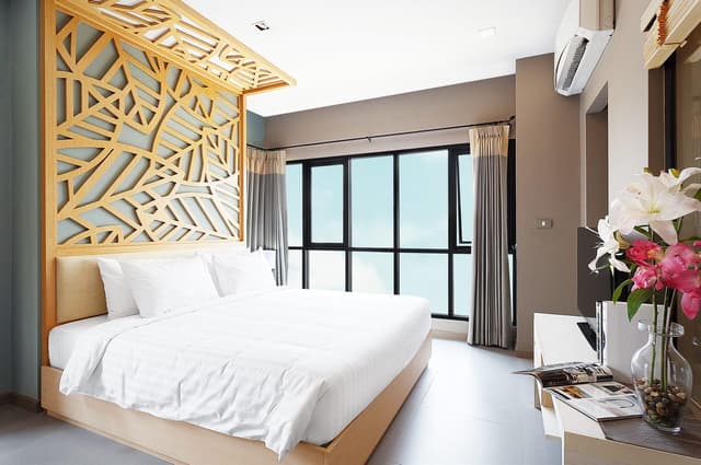 Superior King Bed