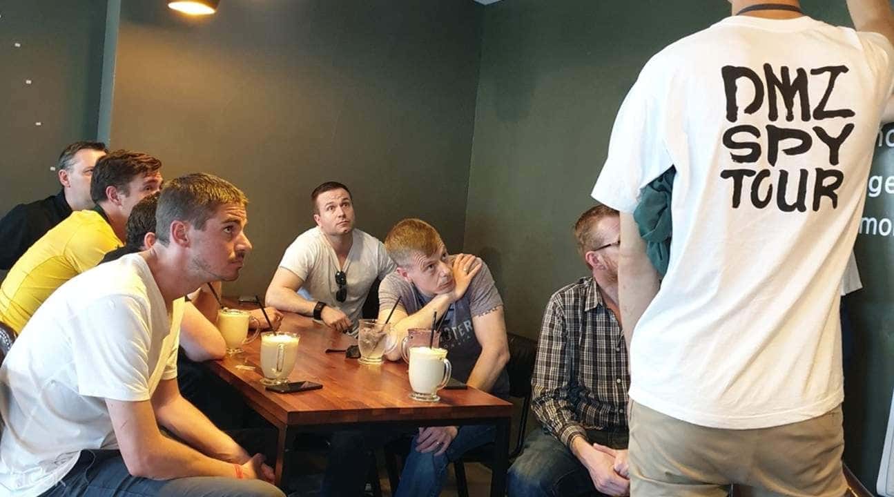 Talk Show Tour with North Korean Defector from Seoul4