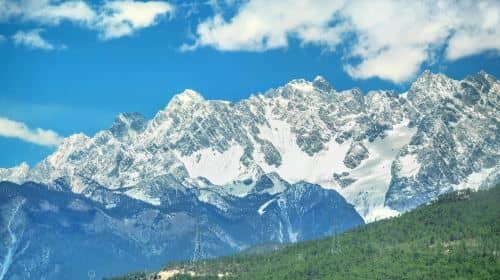 2-Day Lijiang to Shangrila Private Tour: Jinsha River, Tiger leaping gorge, Dukezong Old Town