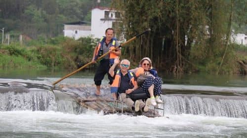 2-hours Yangshuo Yulong Bamboo Boat Tour with the Round-way Private Transfers