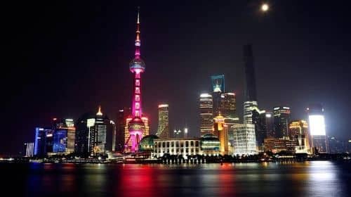 3-Hour Shanghai Night View: The Bund and Luxury Cruise on Huangpu River