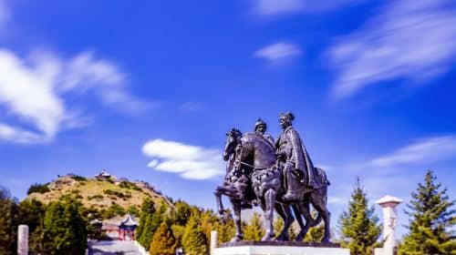 4 stars: 4-Day Inner Mongolia Tour of Hohhot and Huitengxile Grassland Private Tour