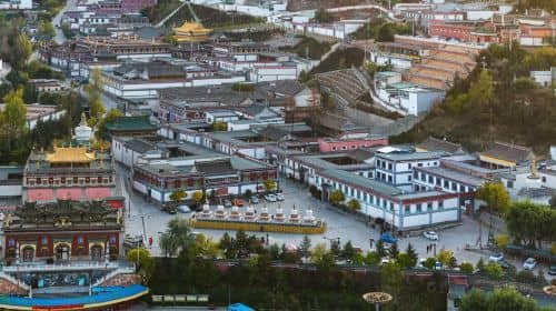 6-Day Private Silk Road Tour of Xining, Zhangye, Jiayuguan and Dunhuang Highlights