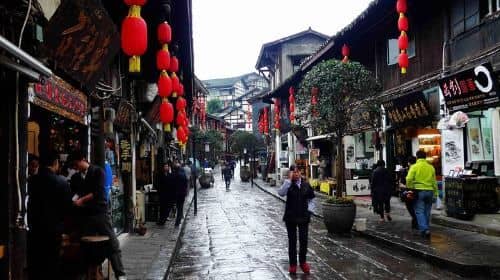 ทัวร์ส่วนตัวแบบรวมทุกอย่างไปยัง Ciqikou, พิพิธภัณฑ์ Three Gorges ฯลฯ ในฉงชิ่ง