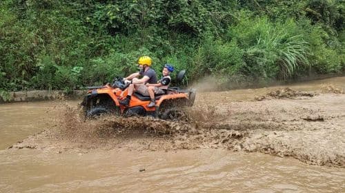 นั่งรถ ATV/Buggy ในเมืองหยางซั่วจากโรงแรมหยางซั่ว/กุ้ยหลิน/ซิงผิง