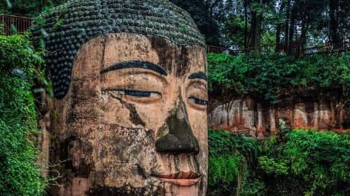 ทริปวันเดียวจากเซียะเหมินโดยเครื่องบิน: พระใหญ่เล่อซาน แพนด้า และอีกมากมาย