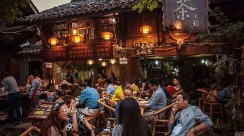ทัวร์ส่วนตัว เที่ยวชมวัดเวินซู (Wenshu Monastery) วัดอู่โหว (Wuhou Temple) ถนนจินหลี่ (Jinli) และตรอกกวนไจ่ (Kuanzhai Alley) เมืองเฉิงตู แบบเต็มวัน