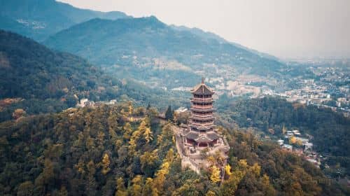 เฉิงตู UNESCO ของภูเขา Qingcheng และ Dujiangyan