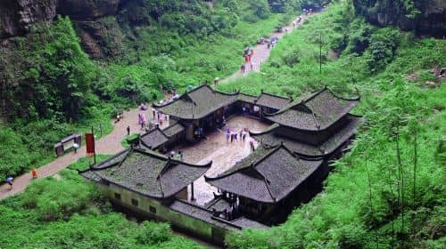 Chongqing Private Day Tour to Wulong geological park and Wulong Tiankeng Three Bridges