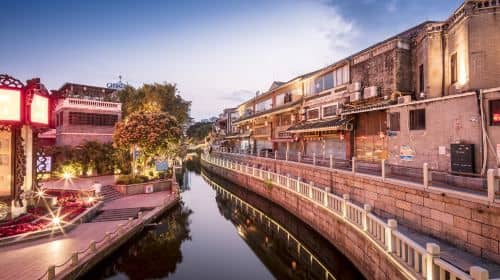 Guangzhou Private Day Tour of Yuexiu Park, Chen Clan Ancestral Hall, Zhujiang New Town and More