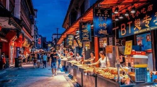 Half day private tour to Yellow crane tower and night market snack food in Wuhan