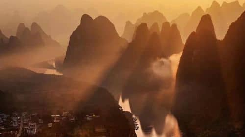 หยางซั่ว/กุ้ยหลิน: พระอาทิตย์ขึ้นเขาเซียงกงเต็มหรือครึ่งวัน
