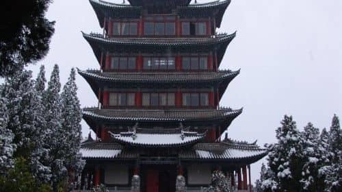 Lijiang Private Day Tour of Lijiang Old Town, Dongba Culture Museum, Black Dragon Pool and Lion Hill