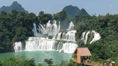 ทัวร์ส่วนตัววันเดียวน้ำตกเต๋อเทียนที่หนานหนิง