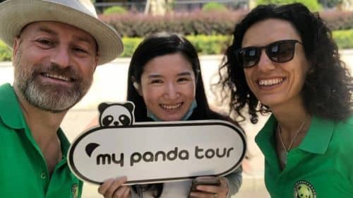 ประสบการณ์อาสาสมัครดูแลแพนด้าในทัวร์เต็มวันแบบรวมทุกอย่างที่ Dujiangyan/Wolong/Bifengxia Panda Base