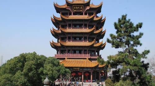 Private tour to Yellow crane tower Wuhan Museum Donghu lake with lunch