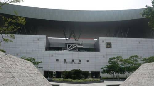 Shenzhen Private Day Tour to Dafen Village, Shenzhen Museum and more
