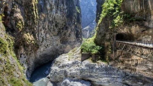 Taroko From Taipei In A Day by Train