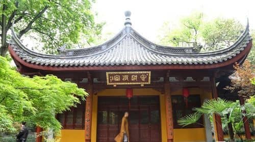 The most beautiful temple in China--Yongfu Temple tour with vegetarian lunch