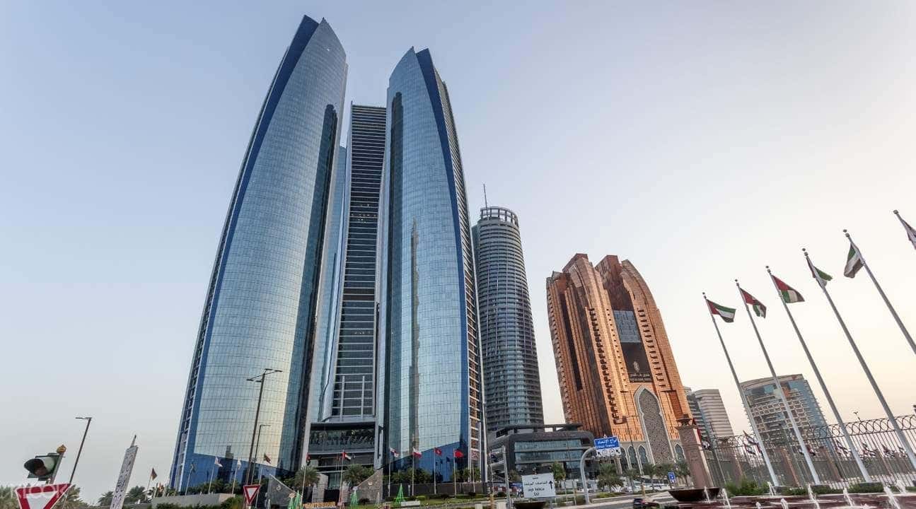 Abu Dhabi City Small Group Day Tour with Qasr Al Watan Admission from Dubai2