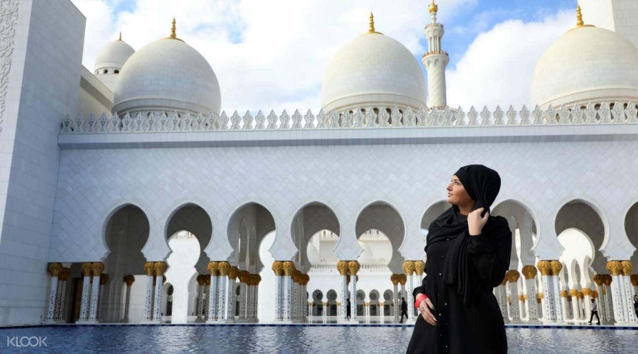 Abu Dhabi Grand Mosque Instagram Tour with Photographer from Dubai1