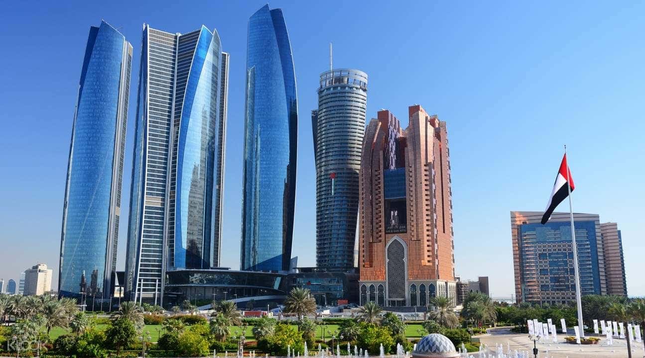 Abu Dhabi Half Day City Tour with Qasr Al Watan and Etihad Towers Admission4