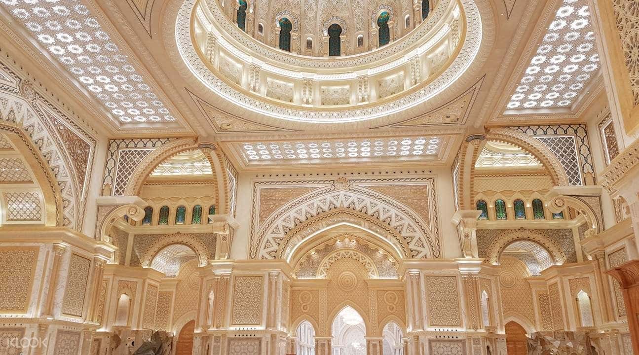 Abu Dhabi Half Day City Tour with Qasr Al Watan and Etihad Towers Admission2