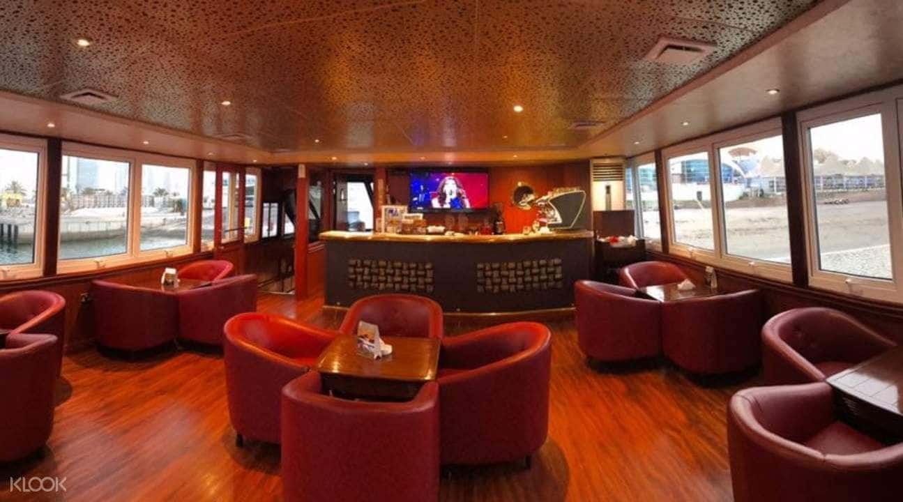 Abu Dhabi Luxury Yacht Dinner Cruise2