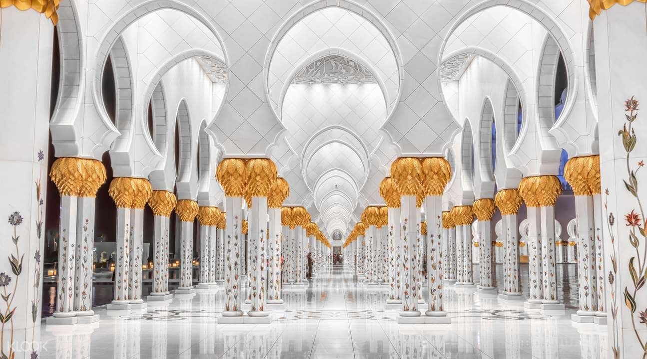 Abu Dhabi Sheikh Zayed Mosque Half Day Tour from Dubai3