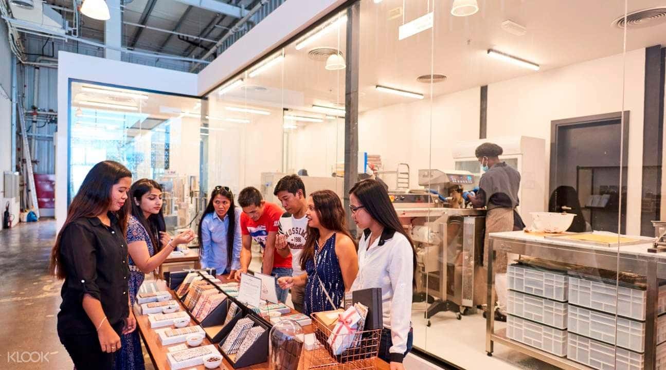 Dubai Art, Jewels, and Chocolate Half Day Walking Tour3