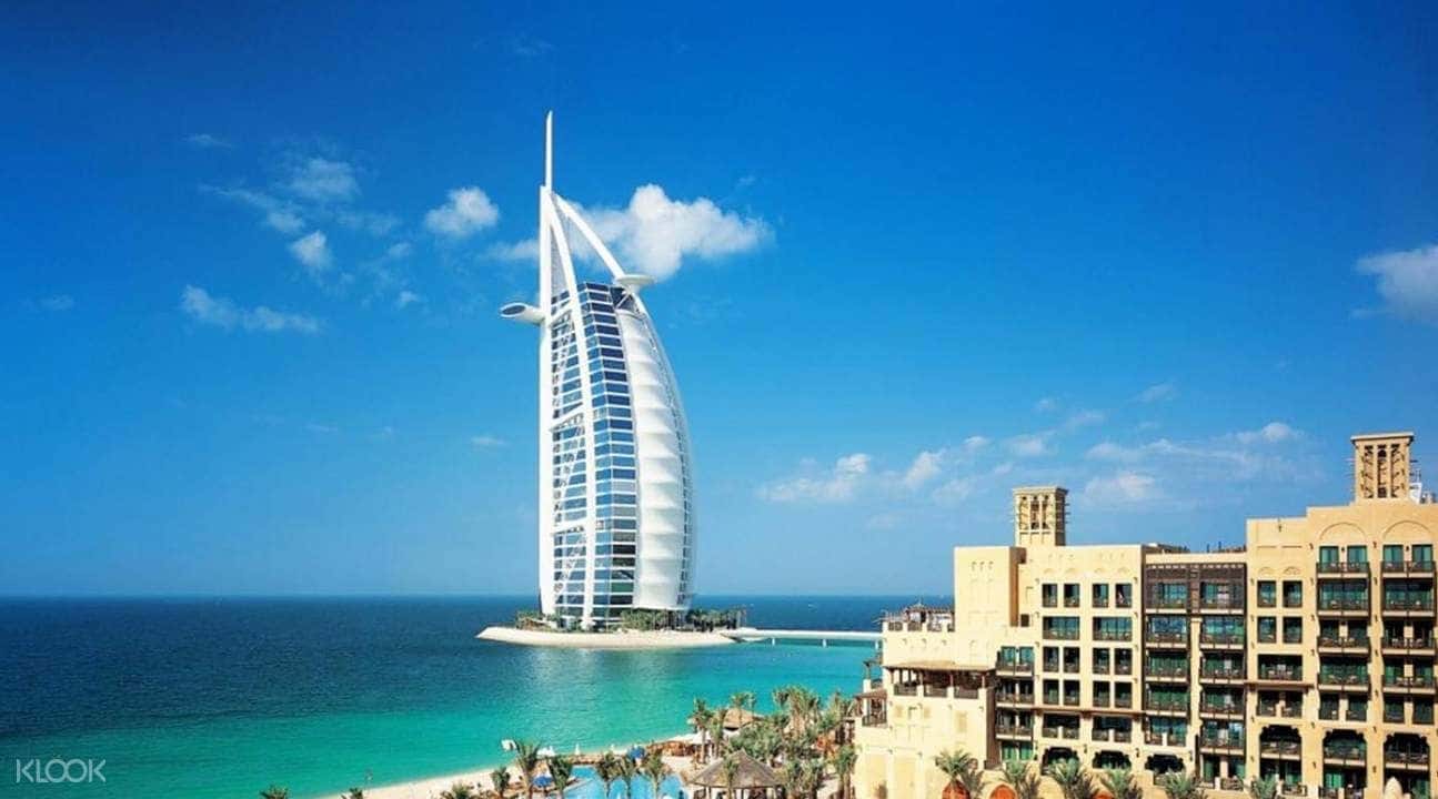 Dubai Day Tour with Lunch and Burj Khalifa Admission from Ras Al Khaimah4