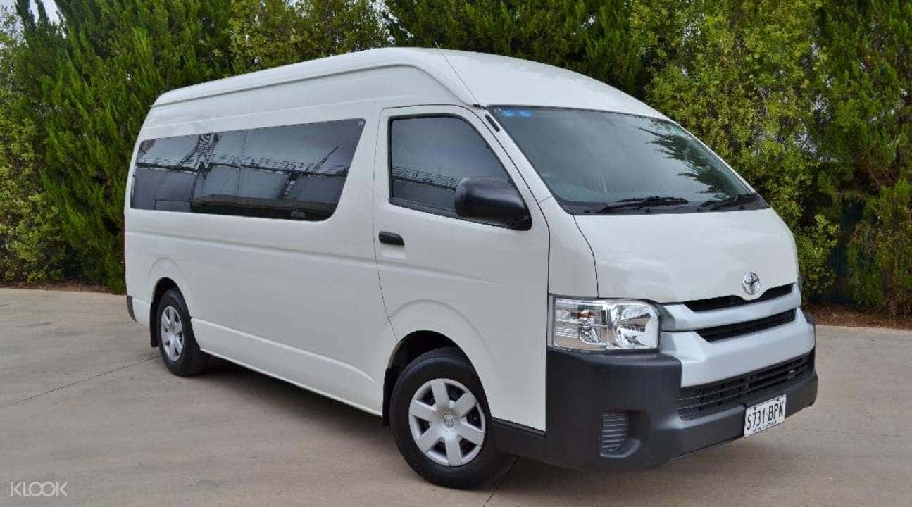 Dubai International Airport (DXB) Transfers3