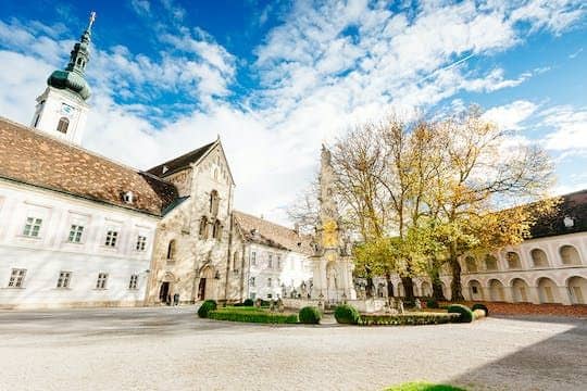 Vienna Woods and Mayerling half-day tour from Vienna