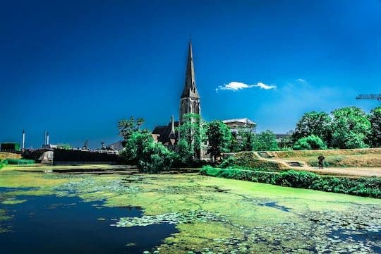 Learn about Royal Copenhagen in a private walking tour