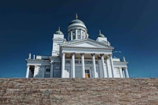 Best of Helsinki highlights walking tour