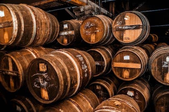 Vineyard and craft distilleries private day tour from Cognac