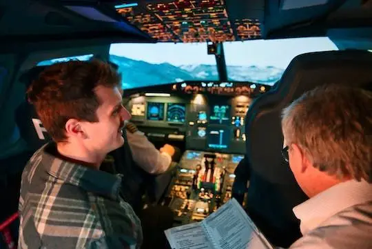กิจกรรมบินจำลองในเครื่องจำลองการบินแอร์บัส A320 เป็นเวลา 120 นาทีในเม็ตซิงเกน